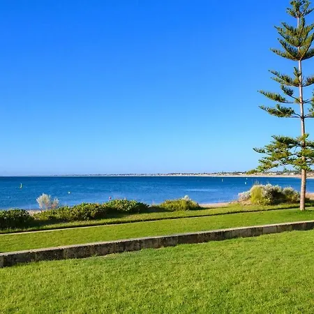 Villa By The Sea Mandurah Exterior photo