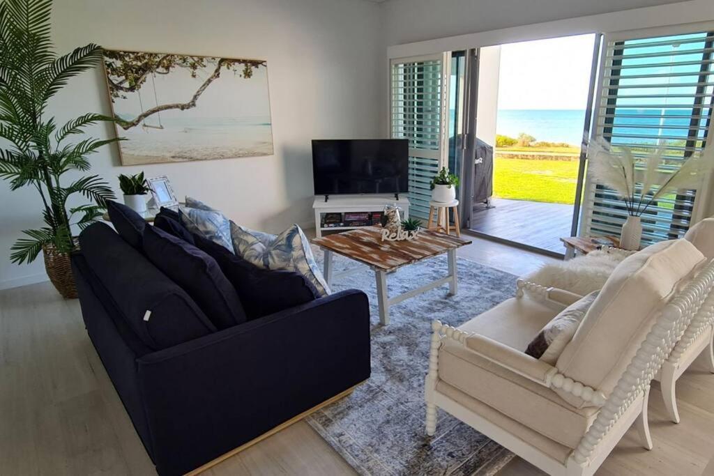 By The Sea Apartment *
