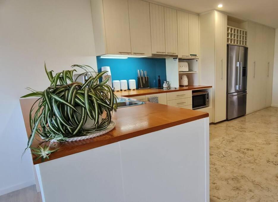 By The Sea Apartment Mandurah