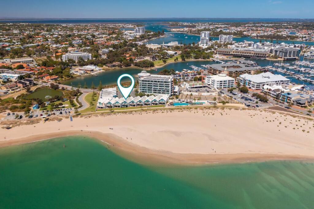 By The Sea Apartment Mandurah