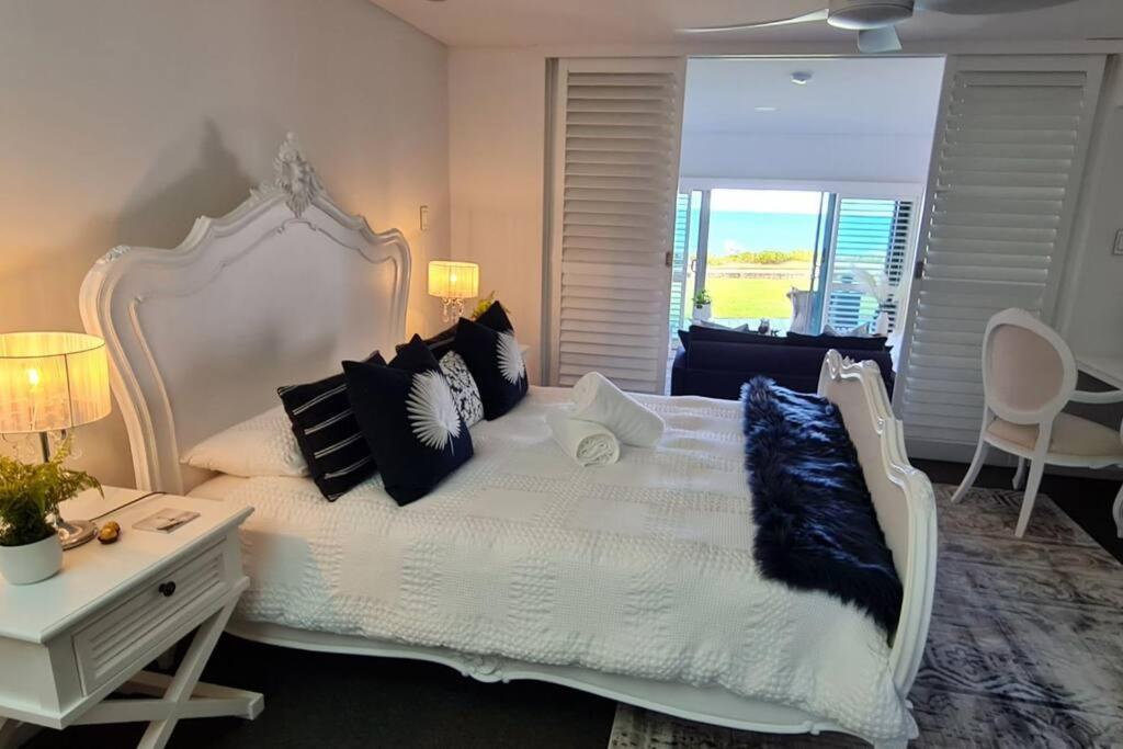 By The Sea Apartment Mandurah