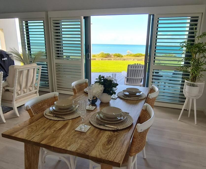Apartment By The Sea *